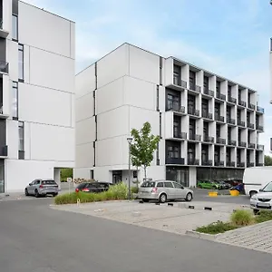 Airport Zarembowicza By Renters Апартаменты Вроцлав