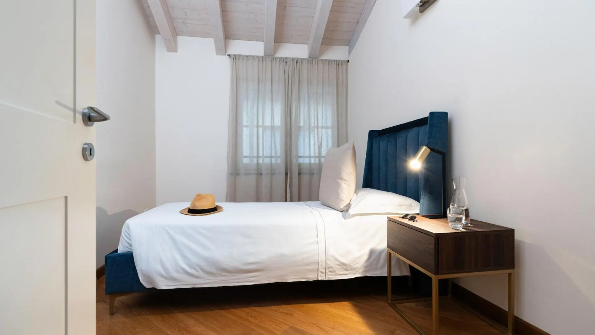 Apartment The Seven Residence Genoa