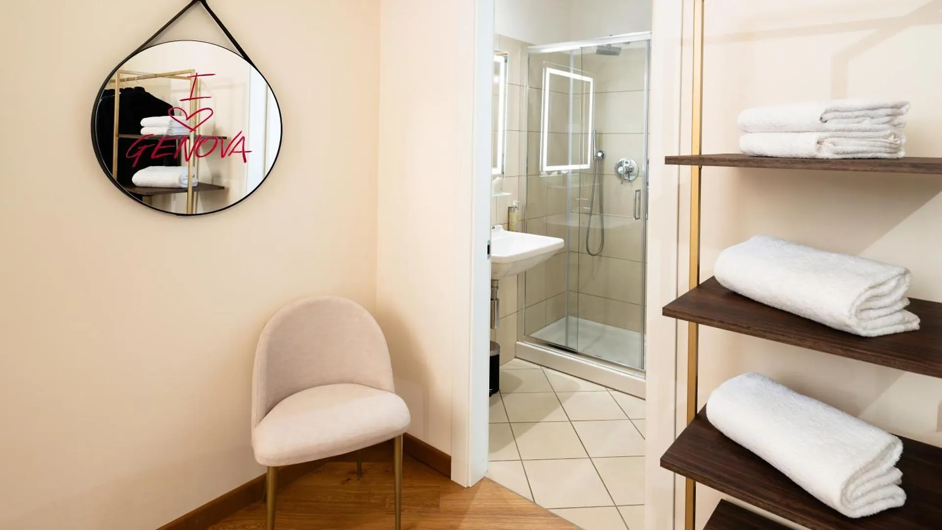 Apartment The Seven Residence Genoa Italy