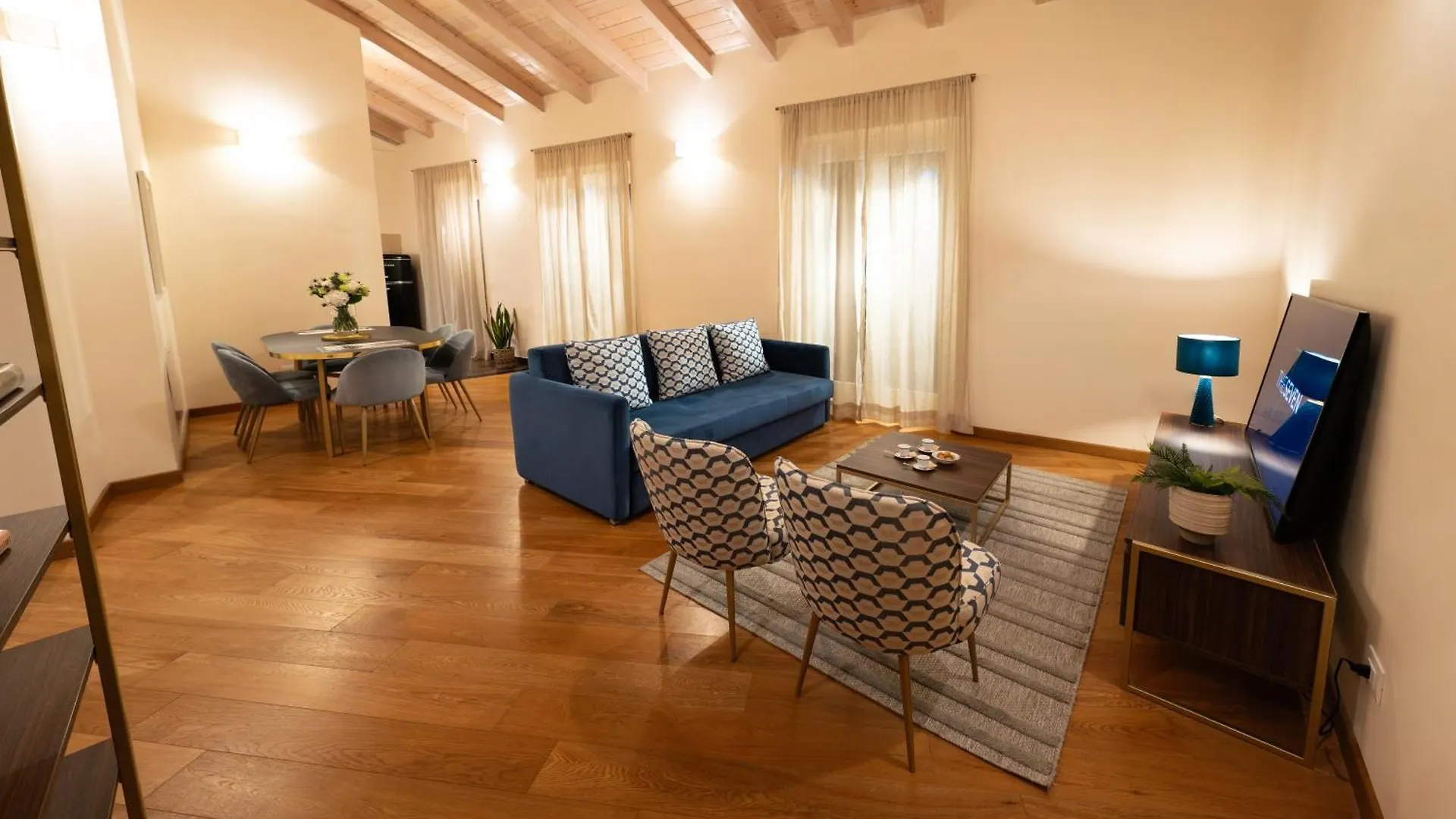 Apartment The Seven Residence Genoa