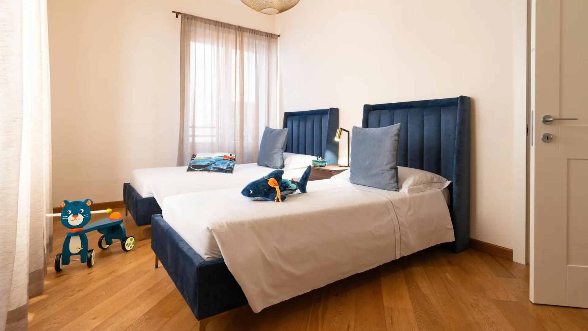 The Seven Residence Genoa Apartment