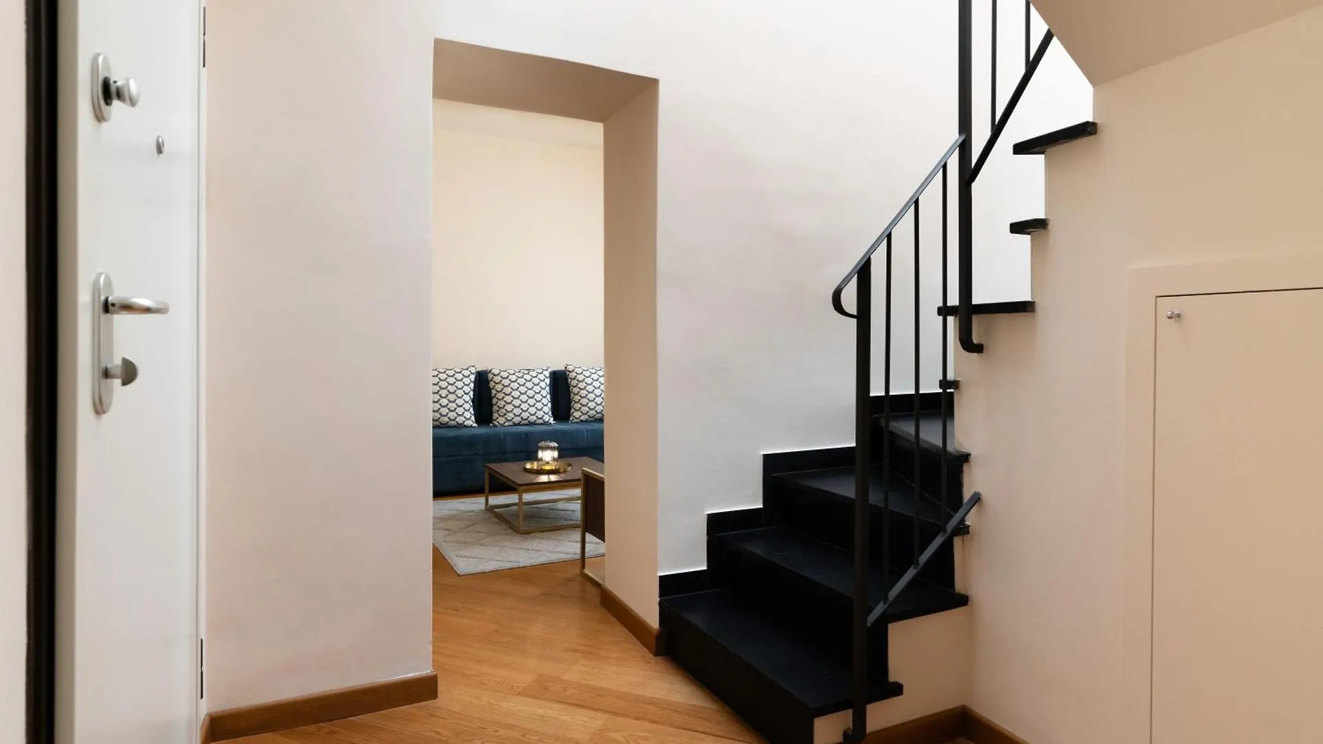 Apartment The Seven Residence Genoa
