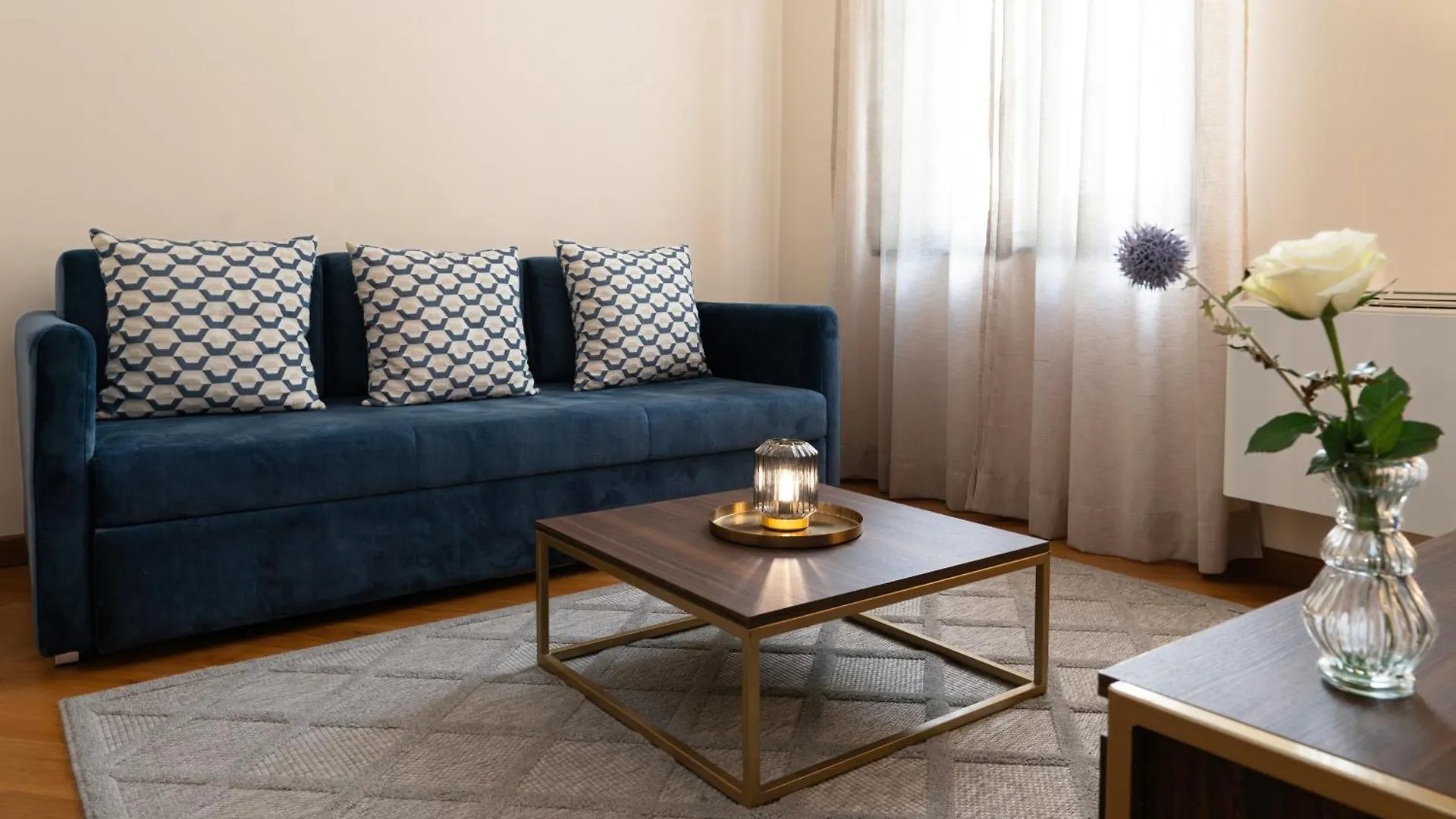 The Seven Residence Genoa Apartment