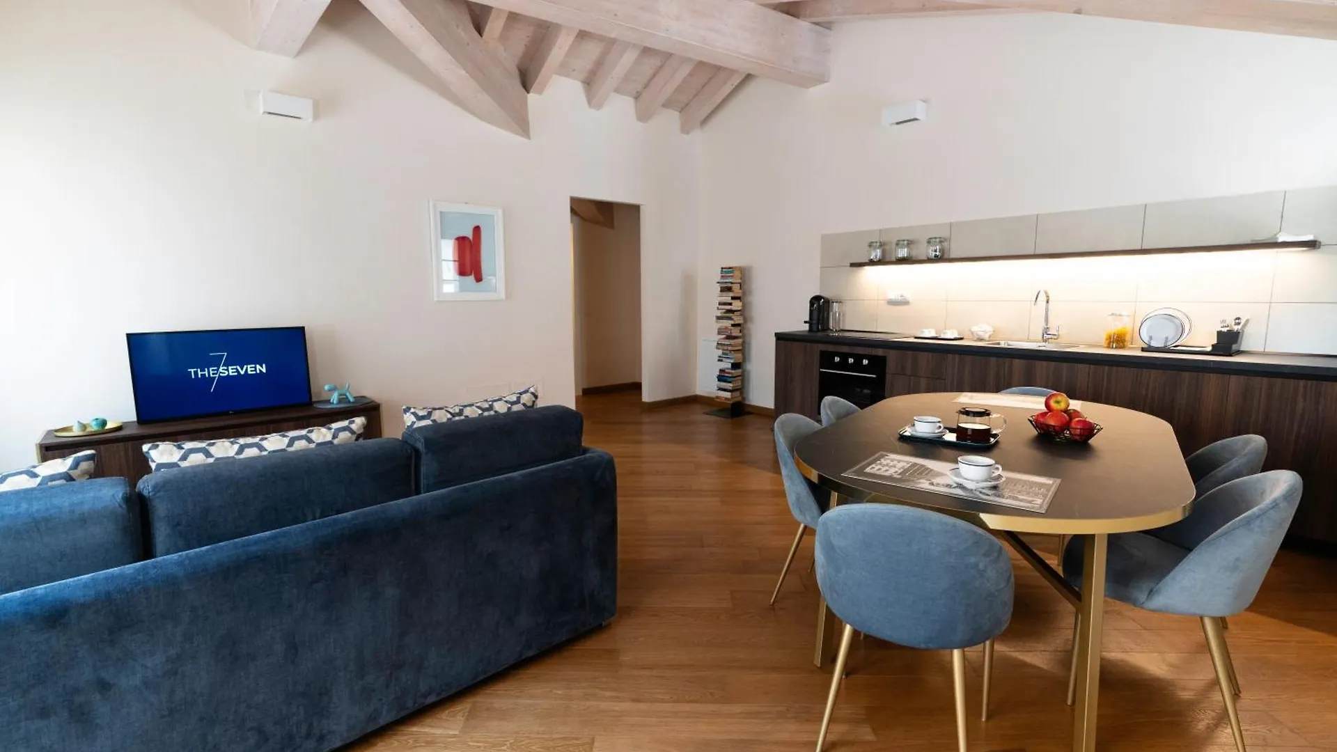 Apartment The Seven Residence Genoa