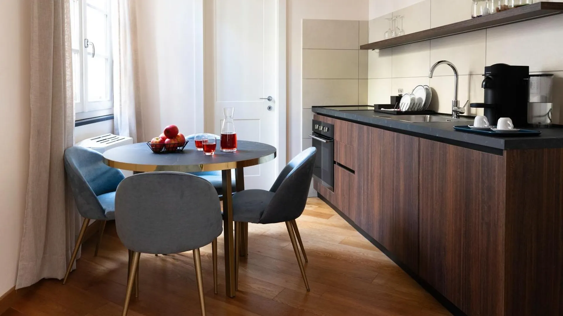 Apartment The Seven Residence Genoa