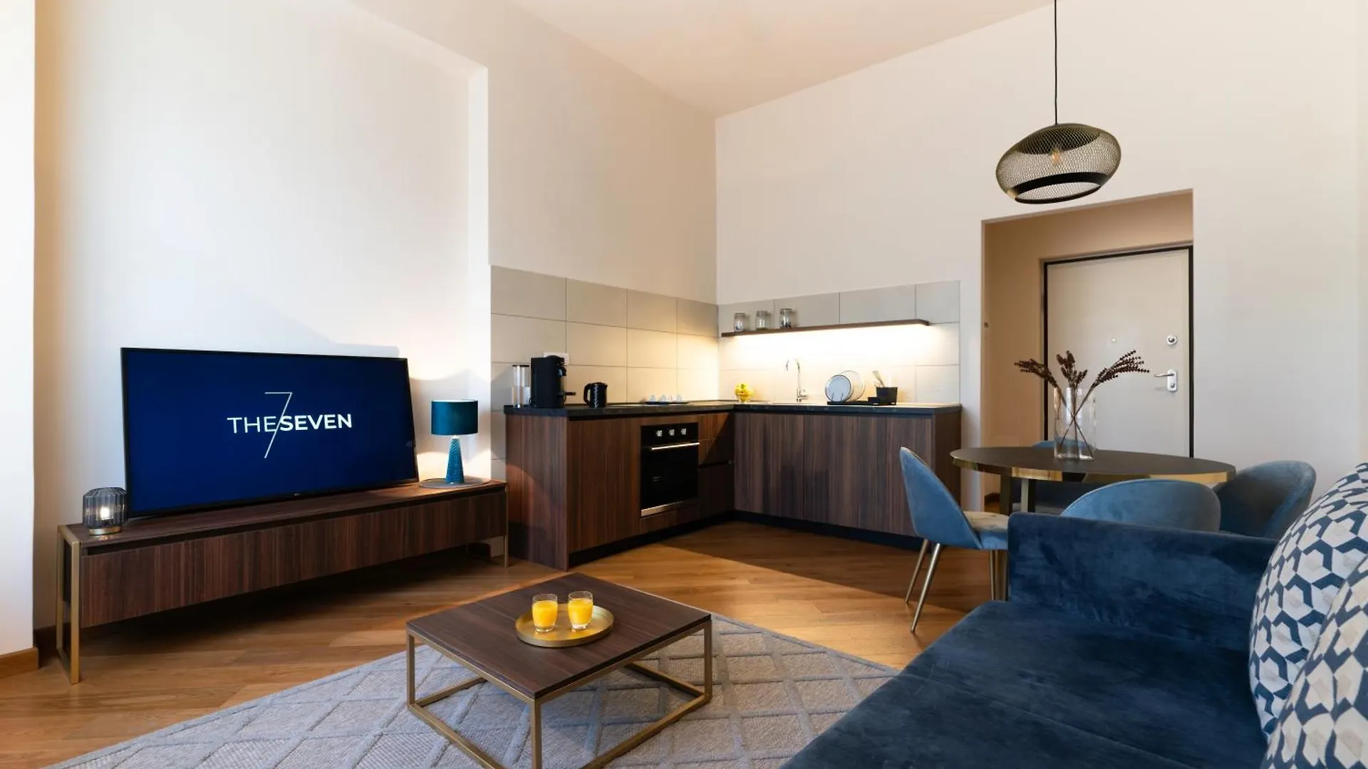 The Seven Residence Genoa Apartment